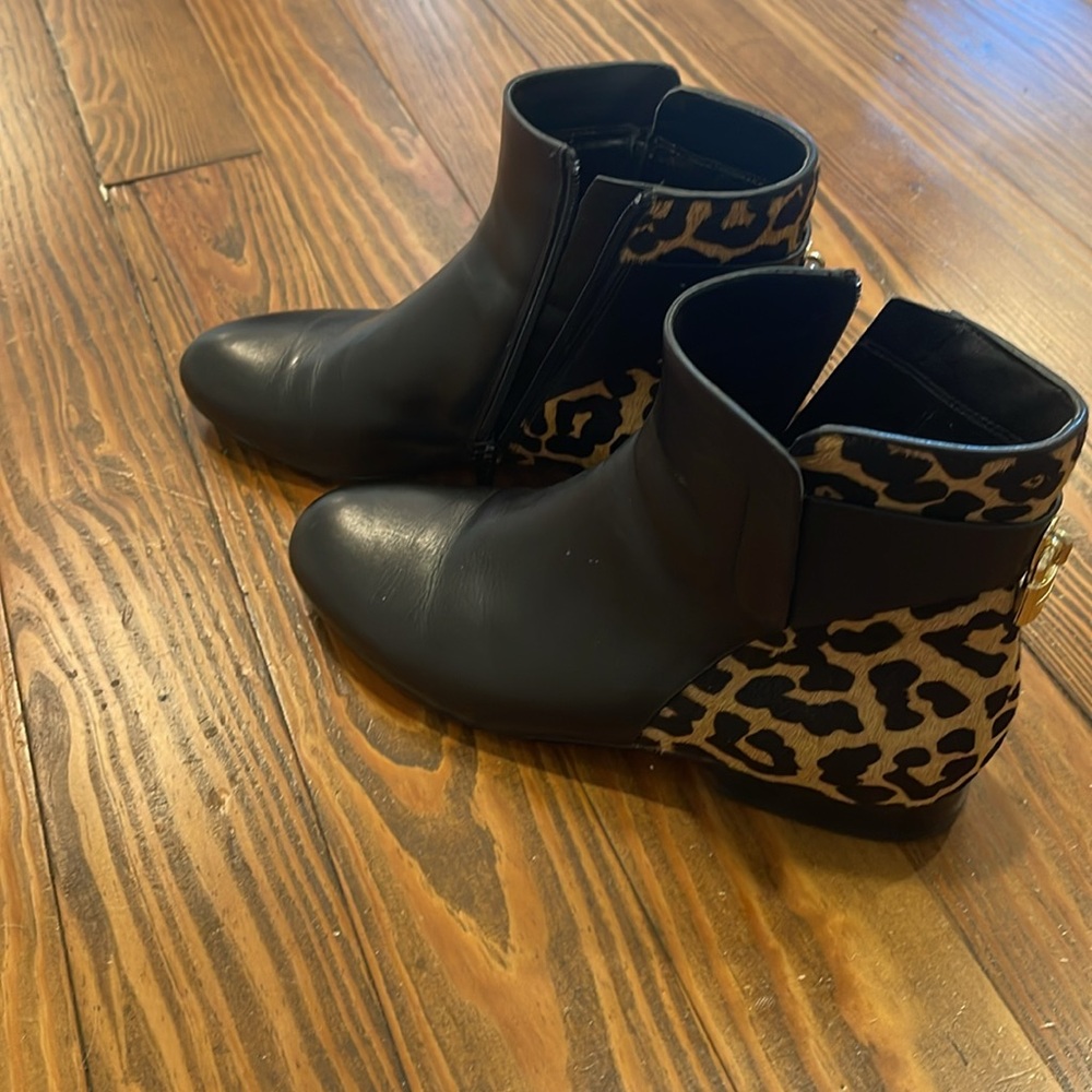 Michael Kors ankle boots - Picture 2 of 5